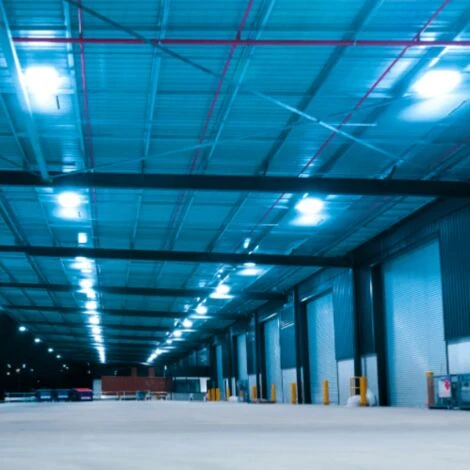 Suspension Industrielle HighBay UFO LED Samsung 150W IP65 Garantie 5 Ans - Blanc Froid 6000K - 8000K - SILAMP 2 Suspension Industrielle HighBay UFO LED Samsung 150W IP65 Garantie 5 Ans - Blanc Froid 6000K - 8000K - SILAMP – Image 2