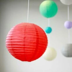 12x Lanterne Papier 30 Cm Rouge - Suspension Boule Papier 30 Cm (12'') Type Lanterne Japonaise Pour Decoration Mariage - 12 Pièces - Le Must De La Gamme De Lampions Papier -EUROPALAMP Soldes Magasin 97742795 3